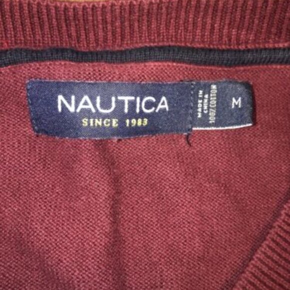 Nautica Sweater Red Maroon V Neck Mens Size Medium Soft Dark Red Logo Sailing - Picture 2 of 7